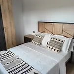 Quiros Tranquila De Salcedo 2 度假居 La Villa