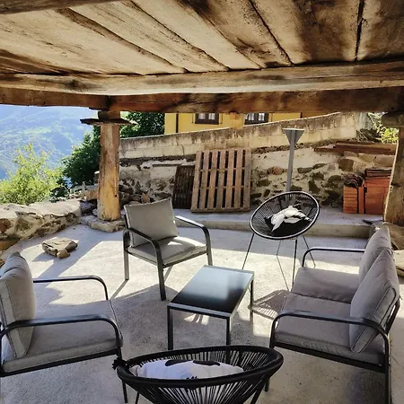 Quiros Tranquila De Salcedo 2 * La Villa