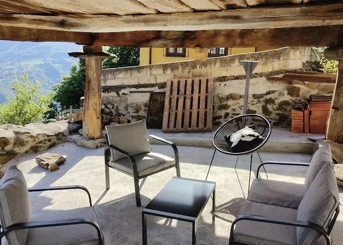 Quirós Tranquila De Salcedo 2 * La Villa